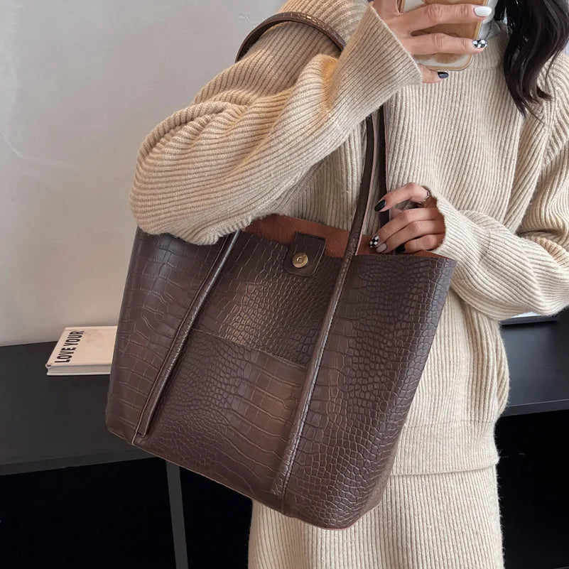 Christina™ | Sac à épaule raffiné